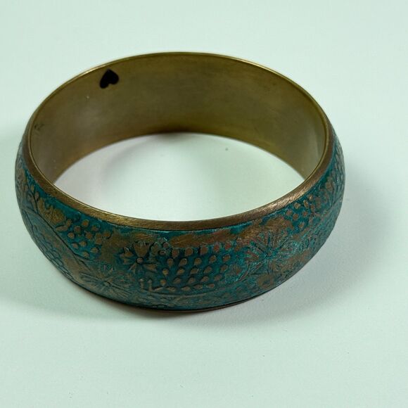 VTG Brass Bangle Bracelet Wide Floral Etched Enamel Turquoise Patina Boho - Picture 3 of 7